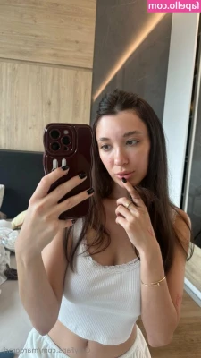 MargoRari - Do you enjoy watching me get fucked and seeing the cum on my ass