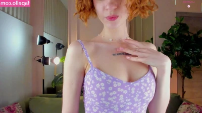 Maffinpurrr - This happened just now. My slave got a blowjob from my maid and then