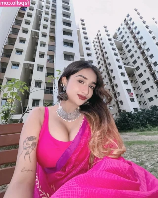 Ruchika Tandon [ ruchika-tandon ] - Sundays are for rolling around in bed