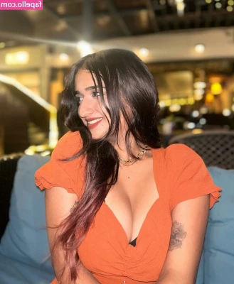 Ruchika Tandon [ ruchika-tandon ] - Your view: fucking me missionary and watching my titties bounce 💦