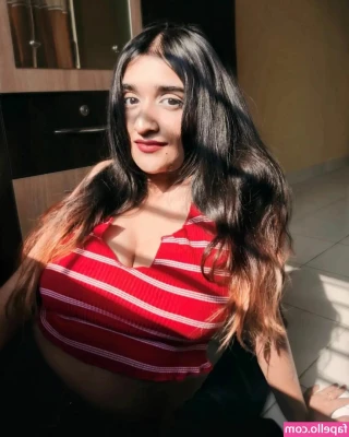 Ruchika Tandon [ ruchika-tandon ] - Hot travel 🥰👅💋💣