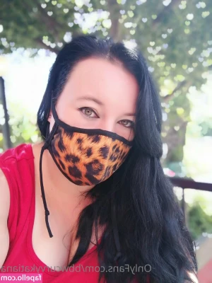 mistresskatiana - Good morning simps  I m hot af as always