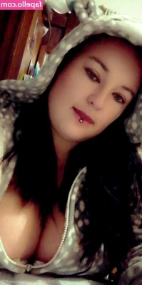 mistresskatiana - Time to rest up for tomorrow   go CHIEFS