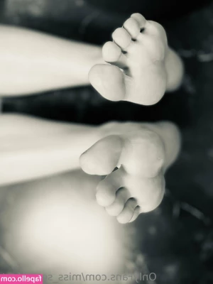 miss_secretfeet [ miss-secretfeet ] - Getting ready to shoot lots of content for you guys!! If you wanna