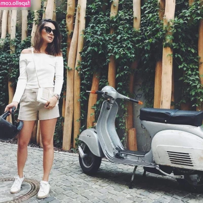Janina Uhse [ janina-uhse ] - Am I your baby girl? 😍