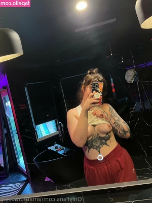 amateuraussie [ amateuraussie-2 ] - I m going PINK but  What should I choose