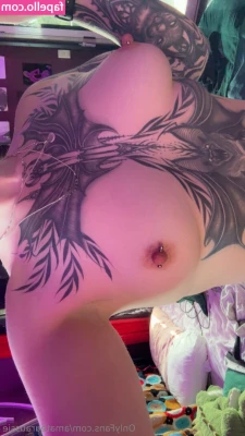 amateuraussie [ amateuraussie-2 ] - I hope you don't have any plans tonight because ill be going live at