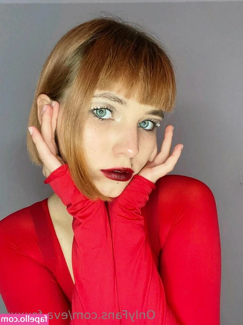 eva.foxxxy [ eva-foxxxy ] - Tuesday WFH Mood
