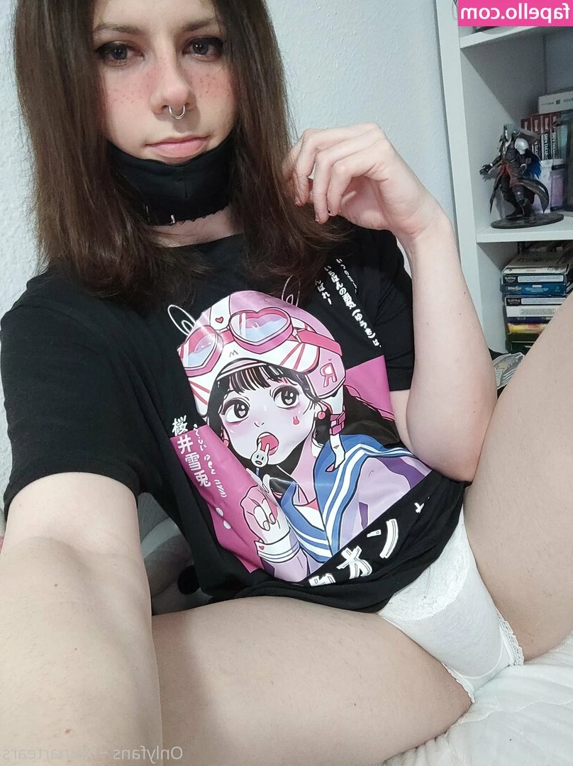 Xlunartears - feeling cute n cozy tonight 🐰💓