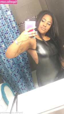 Sweettoothh - Watch me suck and play while I get eaten 💦💦  Make sure to reach