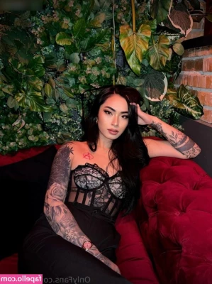 asianiina [ asianiina-1 ] - does it turn you on