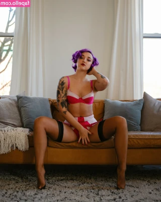 Madamemira [ madamemira-1 ] - i’ve posted like 75% of my strap-on videos on my new vip page hehe