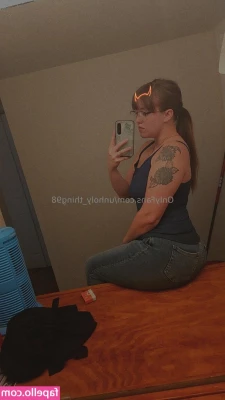 unholy_thing98 [ unholy-thing98 ] - Engorged boobs  pumping and a vagina picture