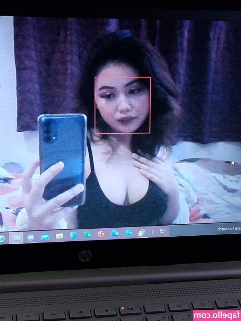 farahin.hanina [ farahin-hanina ] - daddy, if your dick is hard, write me to the DM to get your milk.