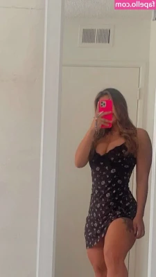Alicia Mtz123 [ alicia-mtz123 ] - Went to Universal Studious for a few hours today….. who wants to
