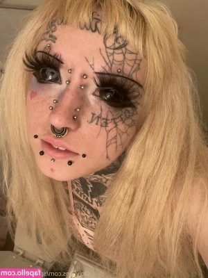 spookisideshow - • La fille de Mario fais du porn •  • Striptease, full doigts,