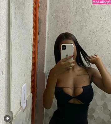 Amanda Carol [ amanda-carol ] - Bts yesterday fetish shoot 📸🎥 for rippingforfun.com tearing off