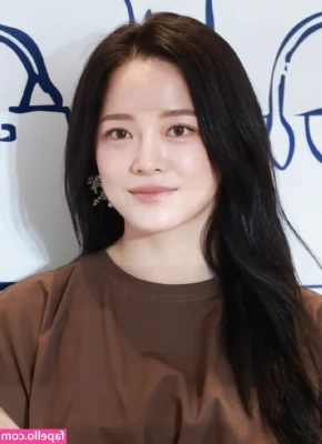 Kim Sejeong [ kim-sejeong ] - Gaze into my constellations ✌🏻