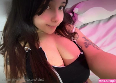 juliekittiesfree - HAPPY SUNDAY   What do you prefer  Back or front     FELIZ DOMINGO  