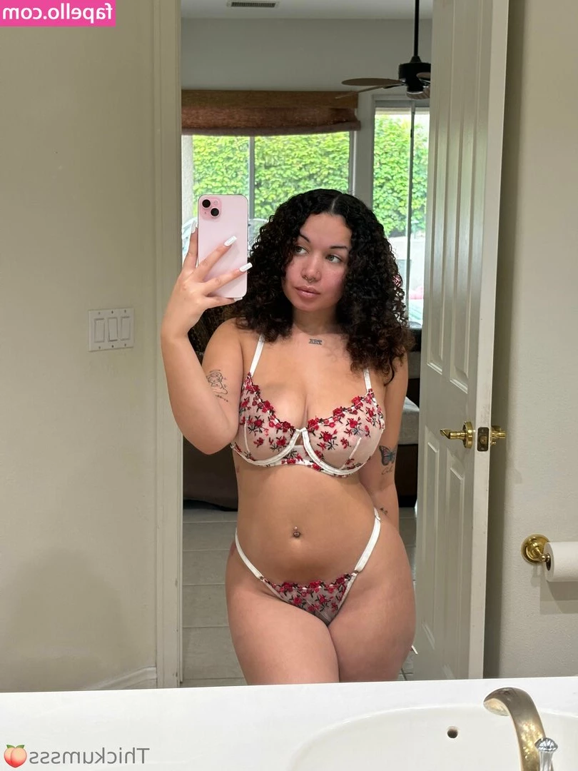 lildernn - I wish it was something liquid and white.....💦💦💦