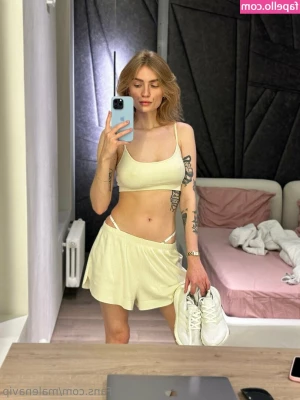 malenavip - Check your messages for a fun time before bed 😈😘