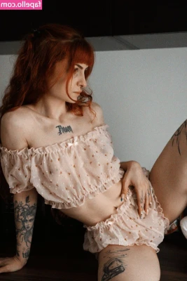 selenophiliaa - Hey babes send me a generous tip if you see this on here don’t let