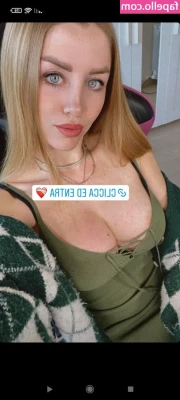  [ michela-riganelli ] - I miss summer when I don’t have to wear as many clothes 🤪
