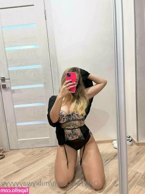 yourdolllilith - Do you think you could make me cum with just your tongue