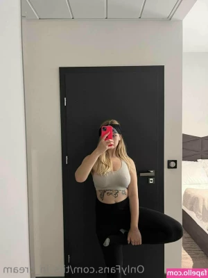 yourdolllilith - Greetings from berlin