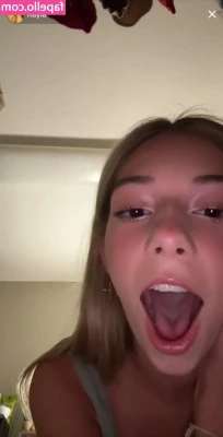 Kaylafruitt - IM BACK!!! I MISSED U BABIES<3