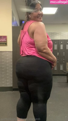 thickchickmilffree - slow-mo riding 😈 u like that?