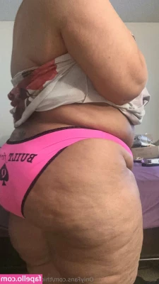 thickchickmilffree - Going out tonight! If you want to see more check your DM’s. 😘