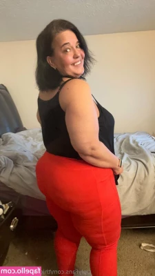 thickchickmilffree - Who wants a  10 dick rate  Dm me