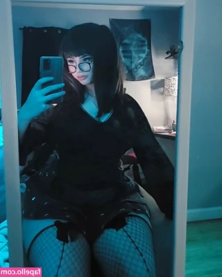 vawmpyr - You like feet baby?