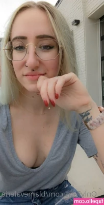 blamevalerie - Qual è la tua posizione preferita  La mia sicuramente questa   Hai