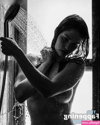 Mariangela Bonanni [ mariangela-bonanni ] - so excited about the content I got last weekend 🥰