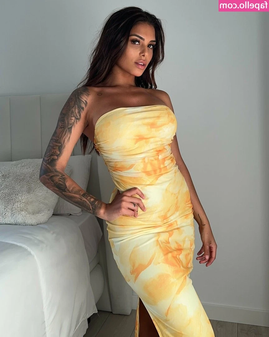 Luiza Ana [ luiza-ana ] - Should I take it off?