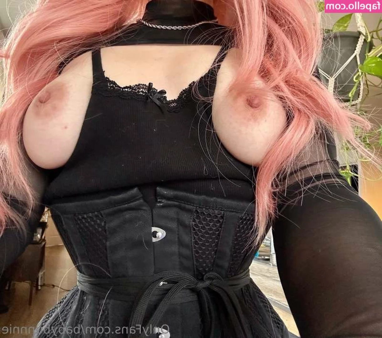 babybunnnie - Bet you wish you were the one helping me secure my stockings