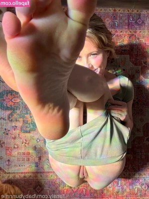 babybunnnie - Suck me