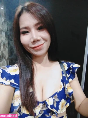 Itsrealminniej - I made a video after this with the dildo in my mouth and a dildo