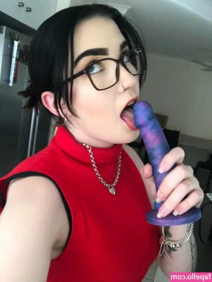 Melina_Jadexx [ melina-jadexx ] - Booty call