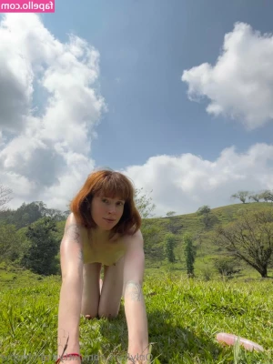 kittynippyhippie - Late shower
