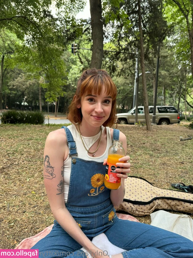 kittynippyhippie - Little late afternoon cock sucking   Co-Starring   barnabeebangs