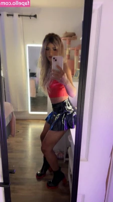 trappinbritt - Live tonight 7pm PST Don't miss me!