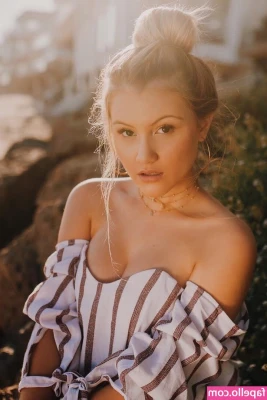 Brooke Sorenson [ brooke-sorenson ] - merry christmas ❤️😘🎅🏻