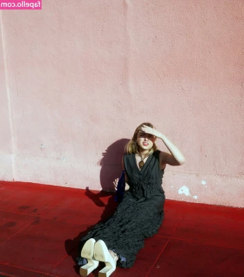 Peyton List [ peyton-list ] - Today: travel (bullet train) Tomorrow: EICMA!