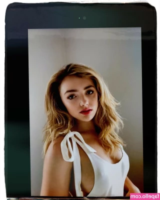 Peyton List [ peyton-list ] - morning