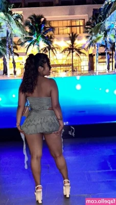 Nelle Diala [ nelle-diala ] - do you like what you see?