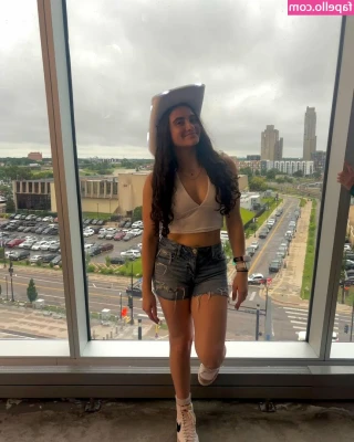 Jasennya Santoro [ jasennya-santoro ] - Figured y’all would want to see the front as well 😉