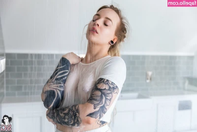 Mundi - Watch me squeeze my tits & tease you in my sexy lingerie… I was